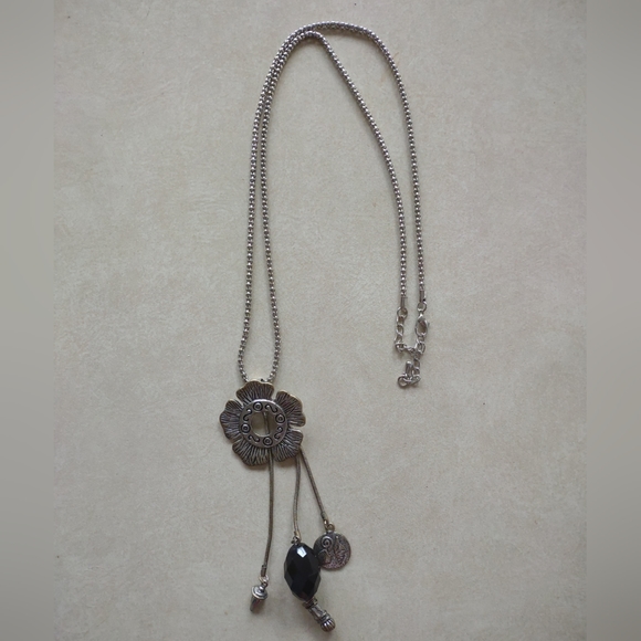 Woman’s Necklace Silvertone Dangle  Flower & Bead 28" Popcorn Chain Necklace - Picture 1 of 6